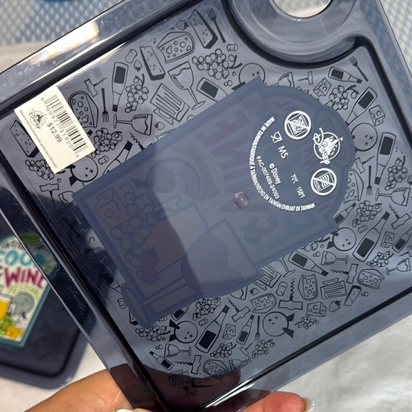 Disney Black Serveware Dining Set - Picture 3 of 3